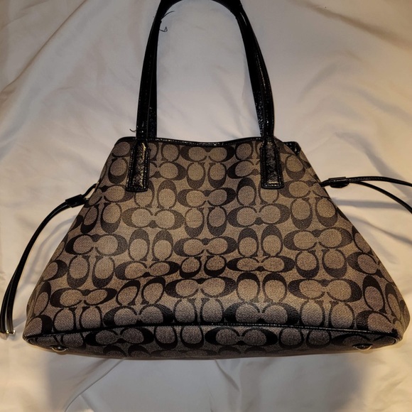 Authentic Coach - Picture 4 of 10